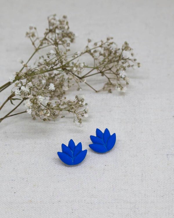 Lotus medio studs