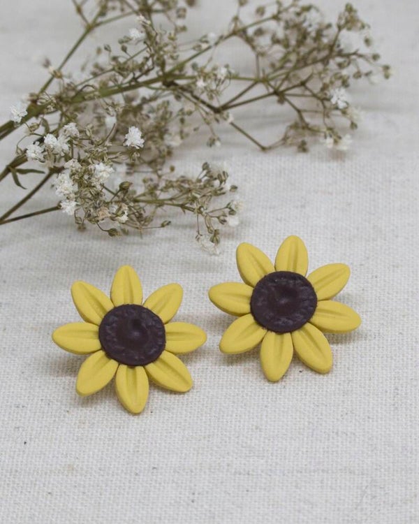 Zonnebloem grande studs