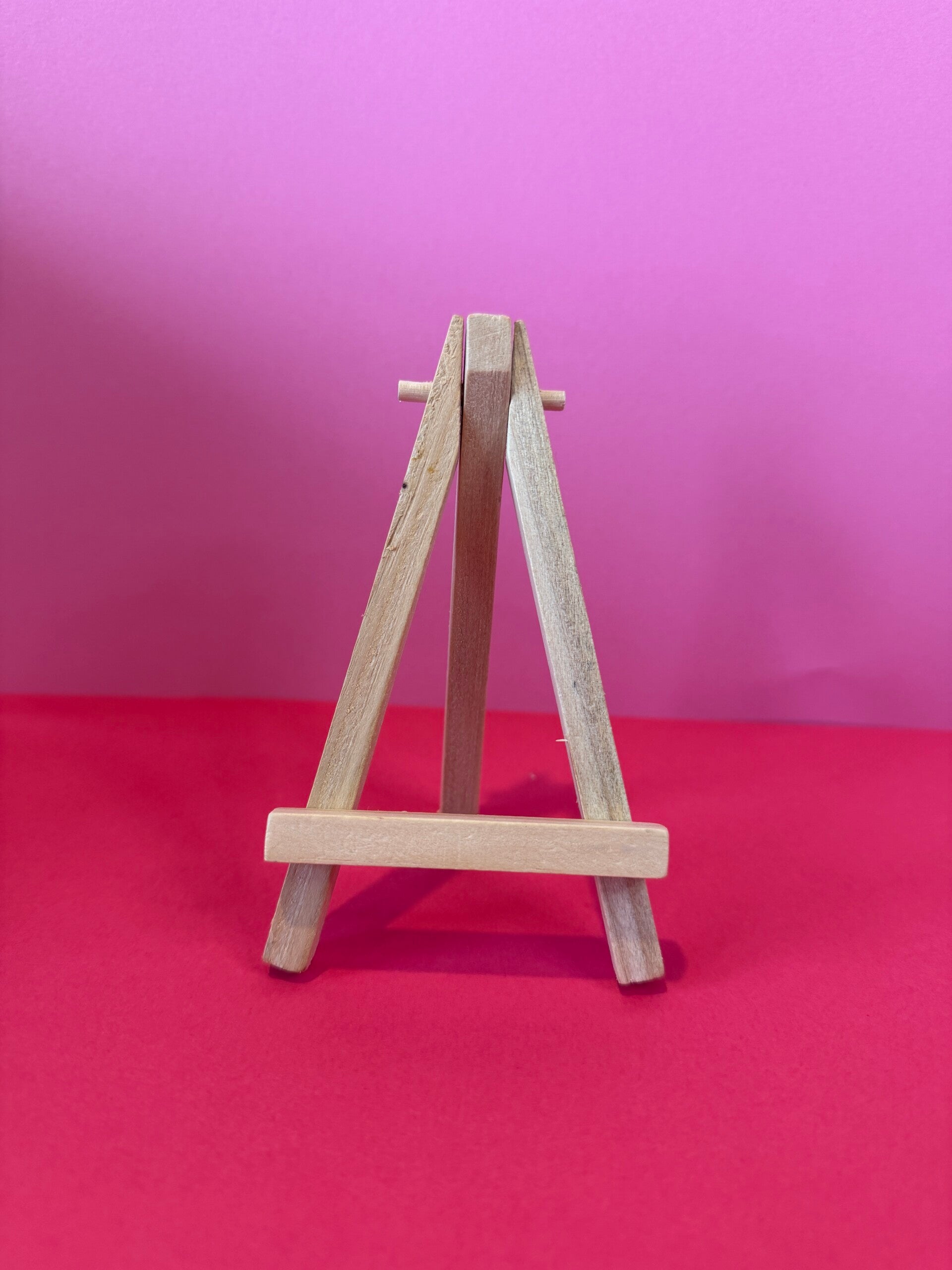 Houten houdertje voor tegels