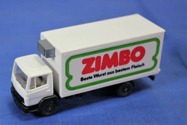 Wiking H0 430/19 Mercedes LP 814 Koelwagen ‘Zimbo’.