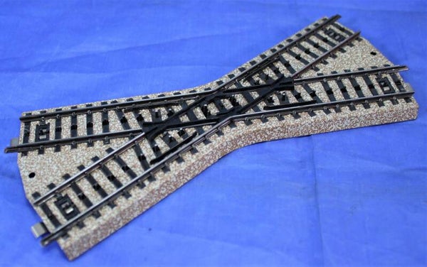 Märklin H0 5114 Kruising met gescheiden  midden rail.