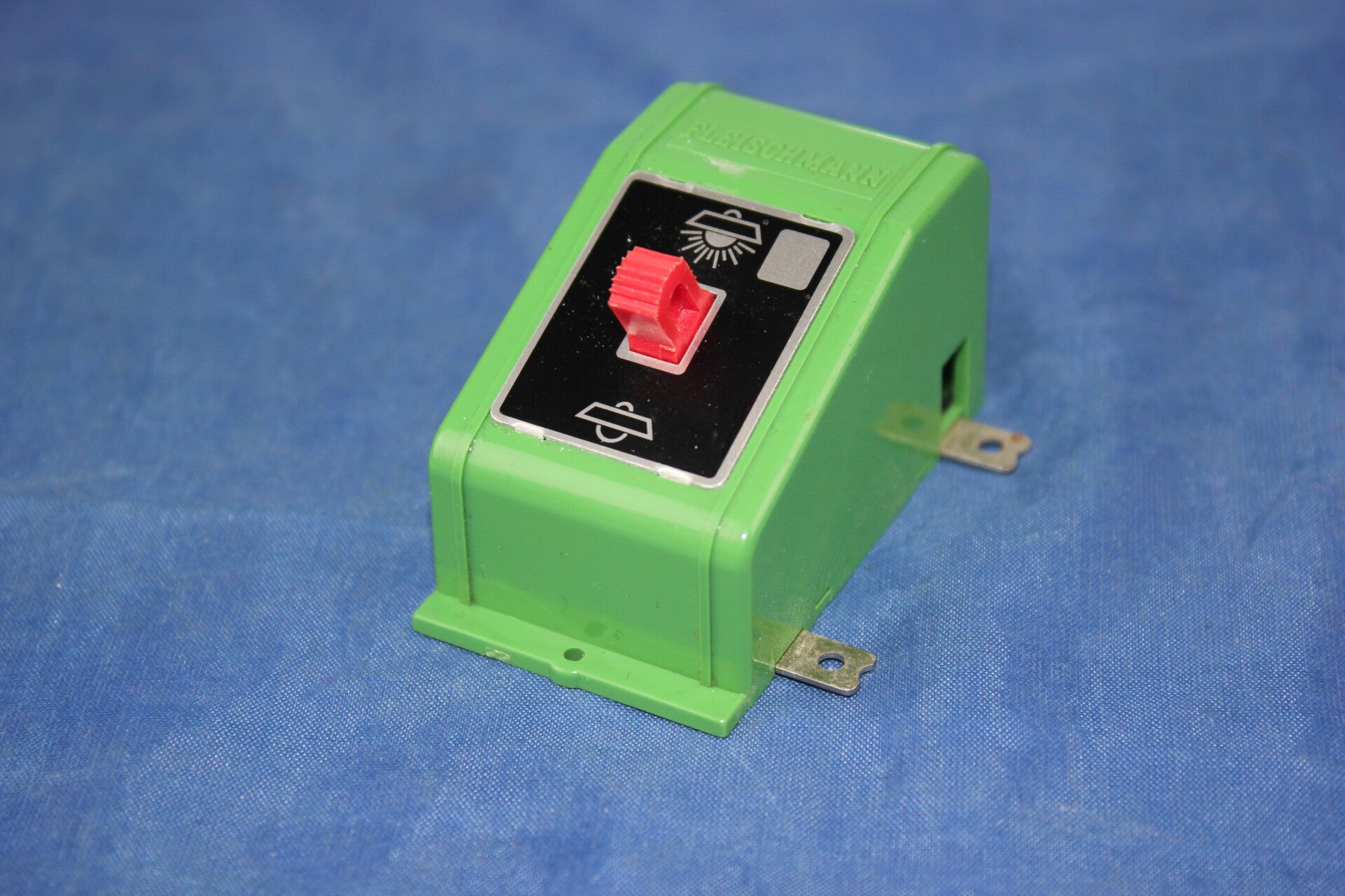 Fleischmann 6923 aan/uit schakelaar.