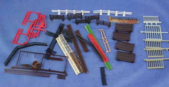 Faller e.a. H0 verzameling hekwerken.