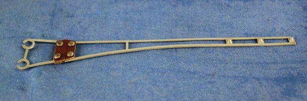 Märklin H0 7022 geïsoleerd rijdraad met nok-stuk.