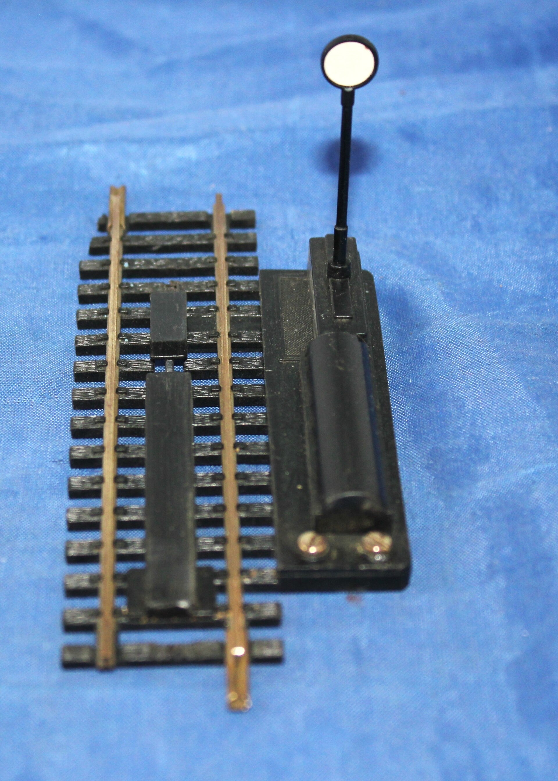 Roco H0 MS 4451 elektrische ontkoppel rail.
