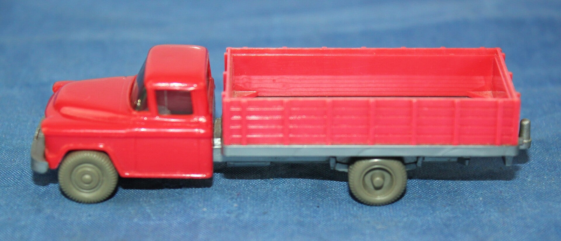 Wiking H0 448/1 USA bakwagen.