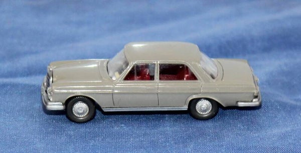 Wiking H0 154/1 Mercedes 280 S, steingrau.