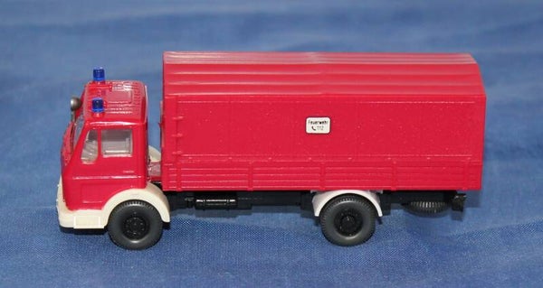 Wiking H0 628/1 MB 1617 brandweer vrachtwagen met huif.