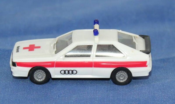 Herpa H0 Audi Quattro  Notarzt op dakhouder.