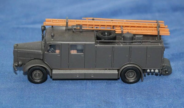 Roco H0 Minitanks 382 Mercedes LF 25 brandweer.