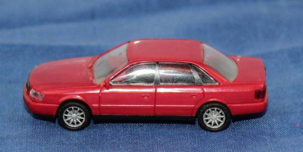 Rietze H0 ( Preiser 38019) Audi A4.