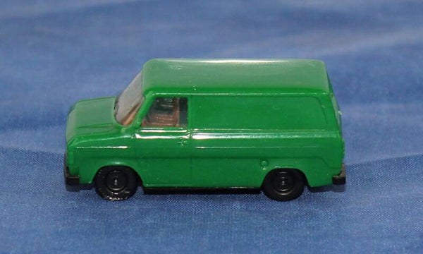 Herpa H0 groene Ford Transit bestel bus.