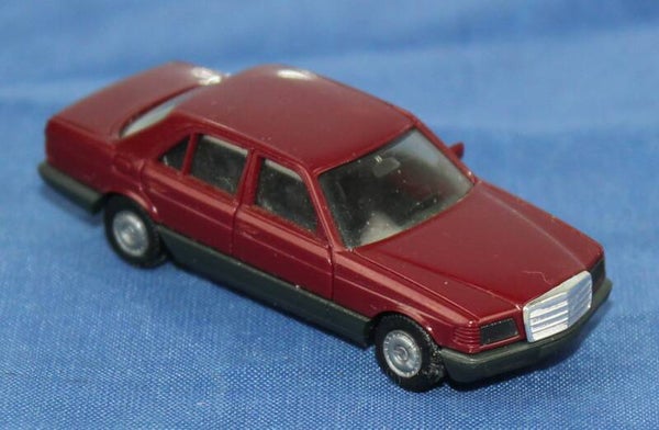 Herpa H0 Mercedes Benz 600 E limousine.