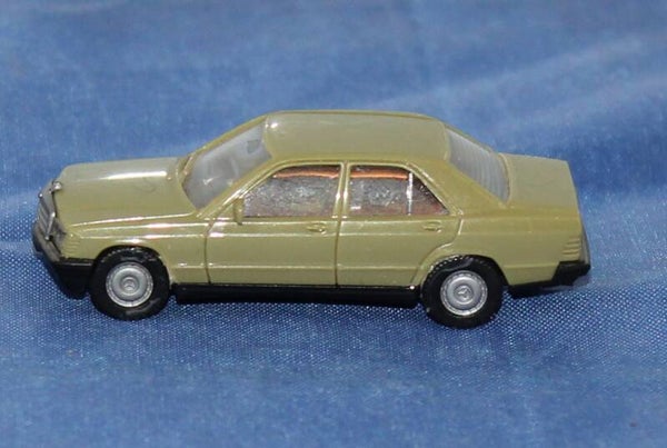 Herpa H0 Mercedes Benz 190 E 4-deurs.