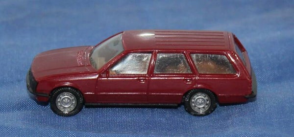 Herpa H0 Opel Record Caravan.