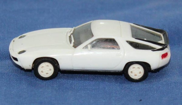Herpa H0 30071 Porsche 928 S4, wit.