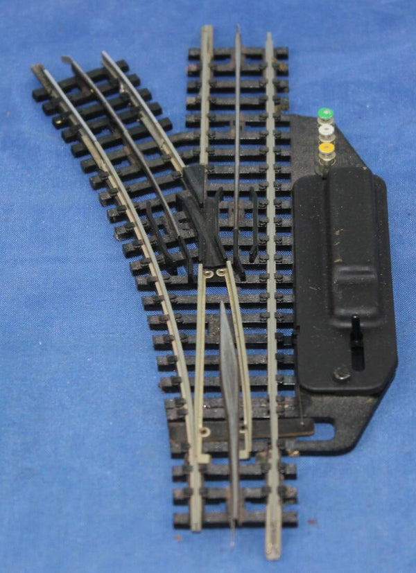 Trix Express H0 4361 wissel, links uitgaand, elektrisch.