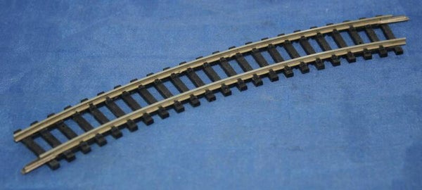 Trix H0 4212 gebogen rail.