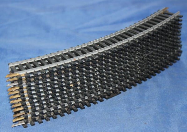 Jouef H0 870 Twaalf gebogen rails R=385, 15°.