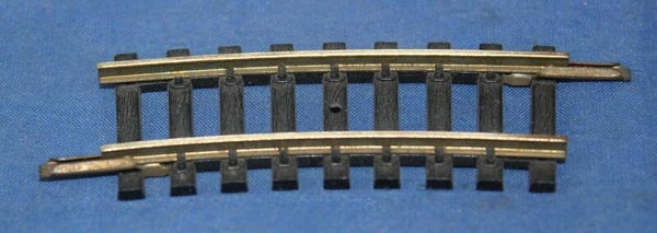 Jouef H0 4704 Gebogen rail (passtuk) R=325, messing.