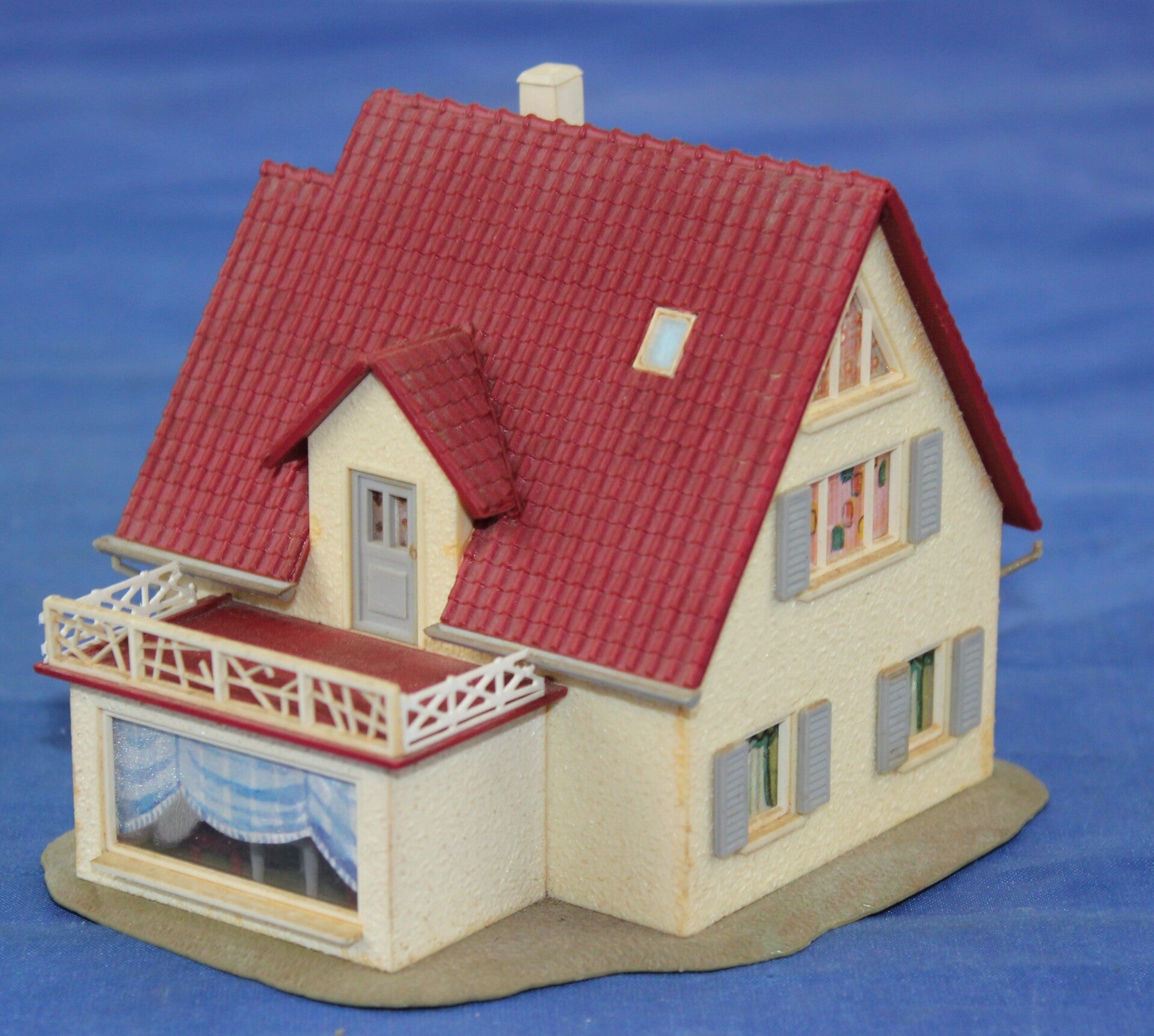 Faller H0 B-209 vrijstaand woonhuis.