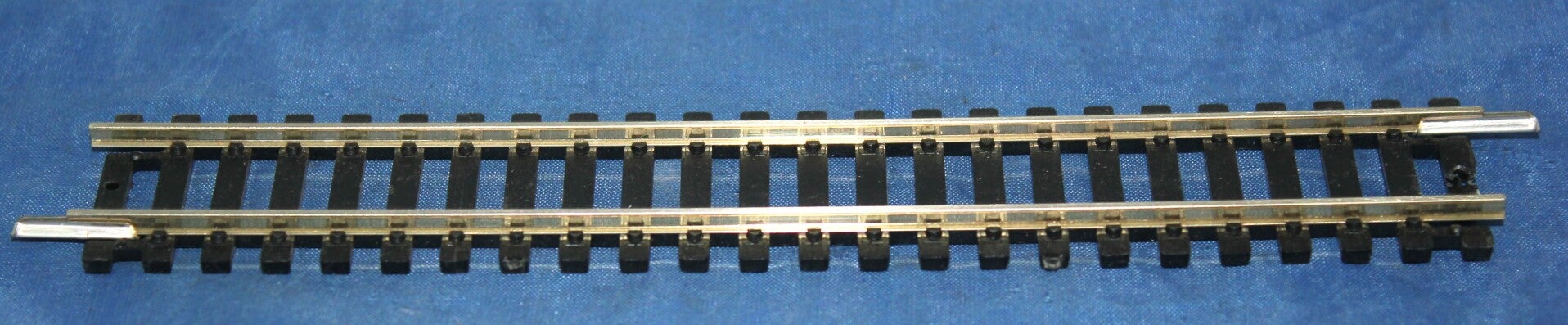 Lima H0 40 3023 nikkel rechte rail 166,5 mm.