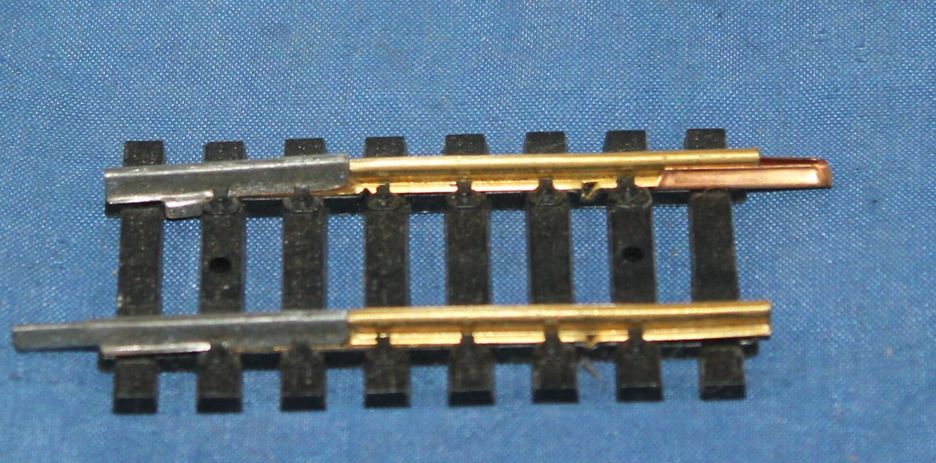 Lima H0 N3022 overgang railstuk 55,5 mm.