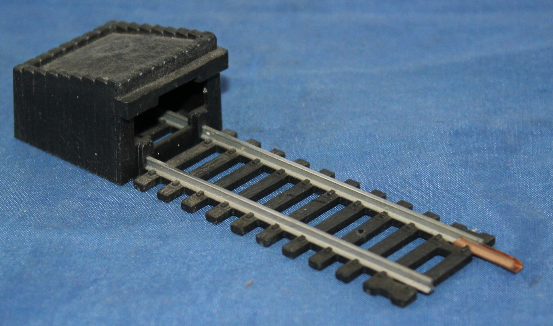 Lima H0 3025-2 stootblok ‘oud type’.