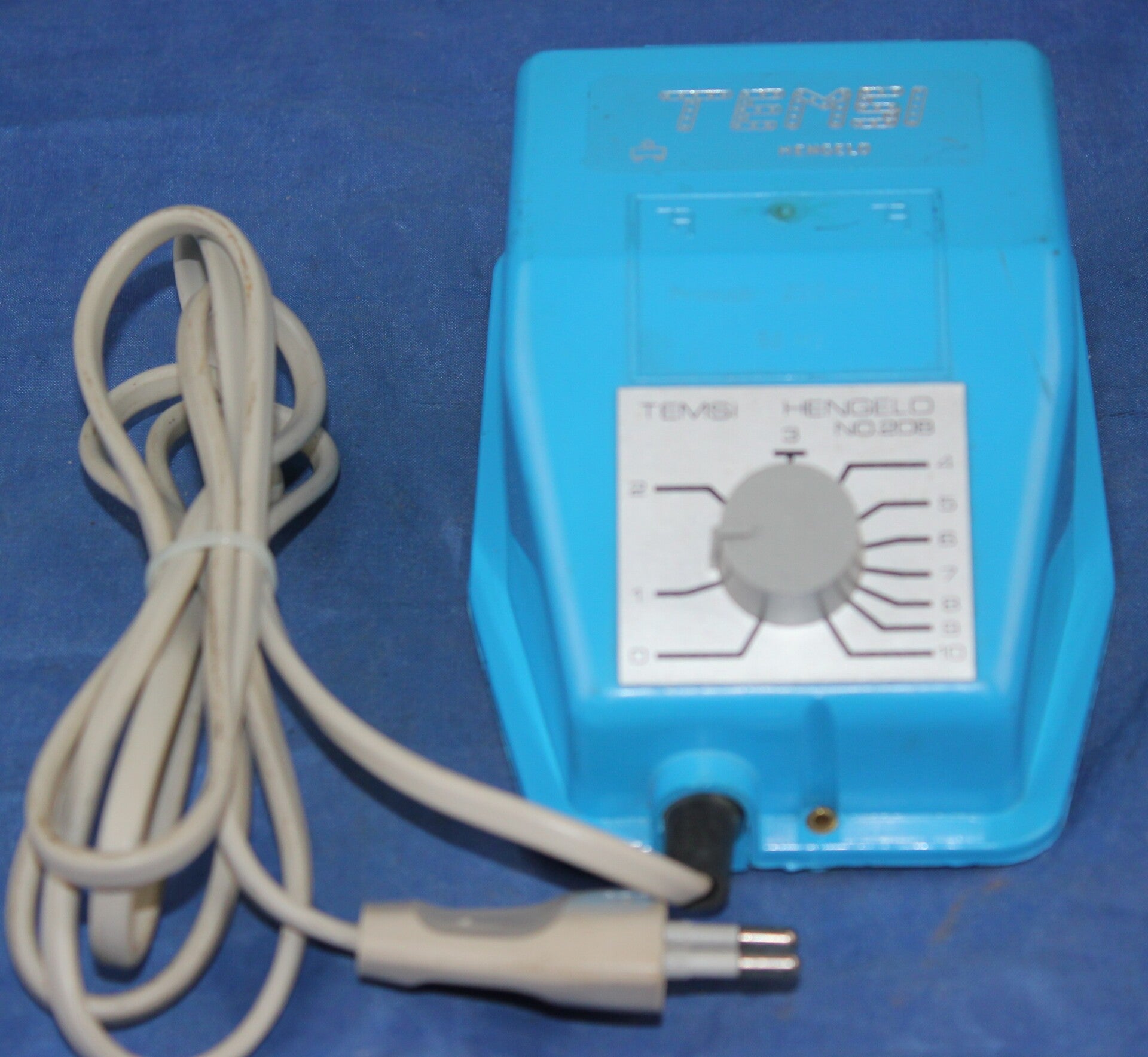 Temsi No 208 Regelbare DC transformator 0,75A