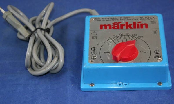 Märklin H0 37540 Regelbare AC transformator 10VA.