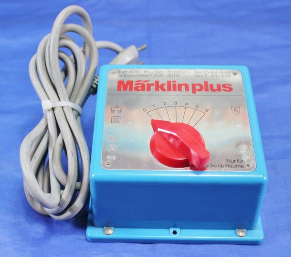 Märklin Plus 6751 transformator voor het Baukasten systeem.