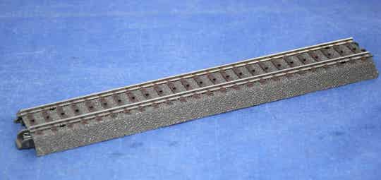 Märklin H0 - 24188 - Vías - 50 rieles en C rectos de 188 mm Märklin H0 - 24188 - Vías - 50 rieles en C rectos de 188 mm