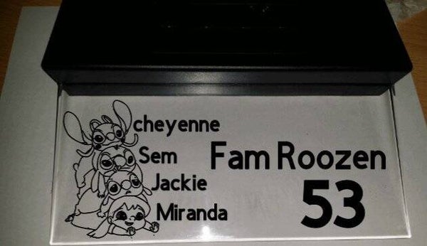 familie stitch huisnummerbord