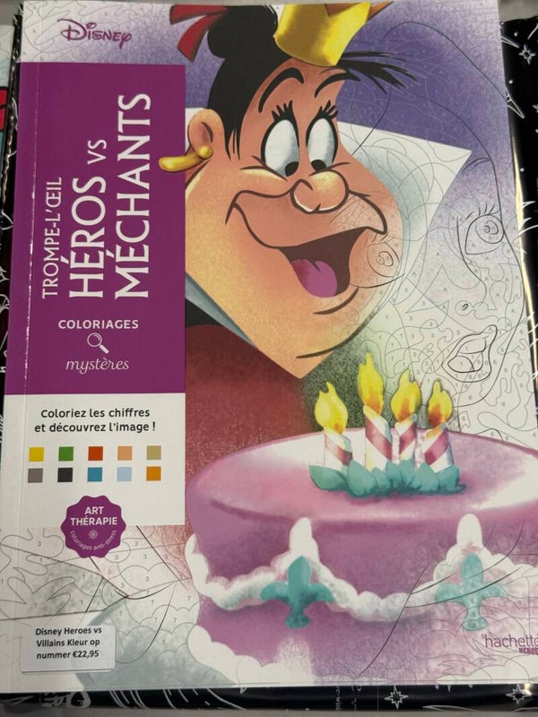 Disney - Kleuren op nummer - Heroes VS villains