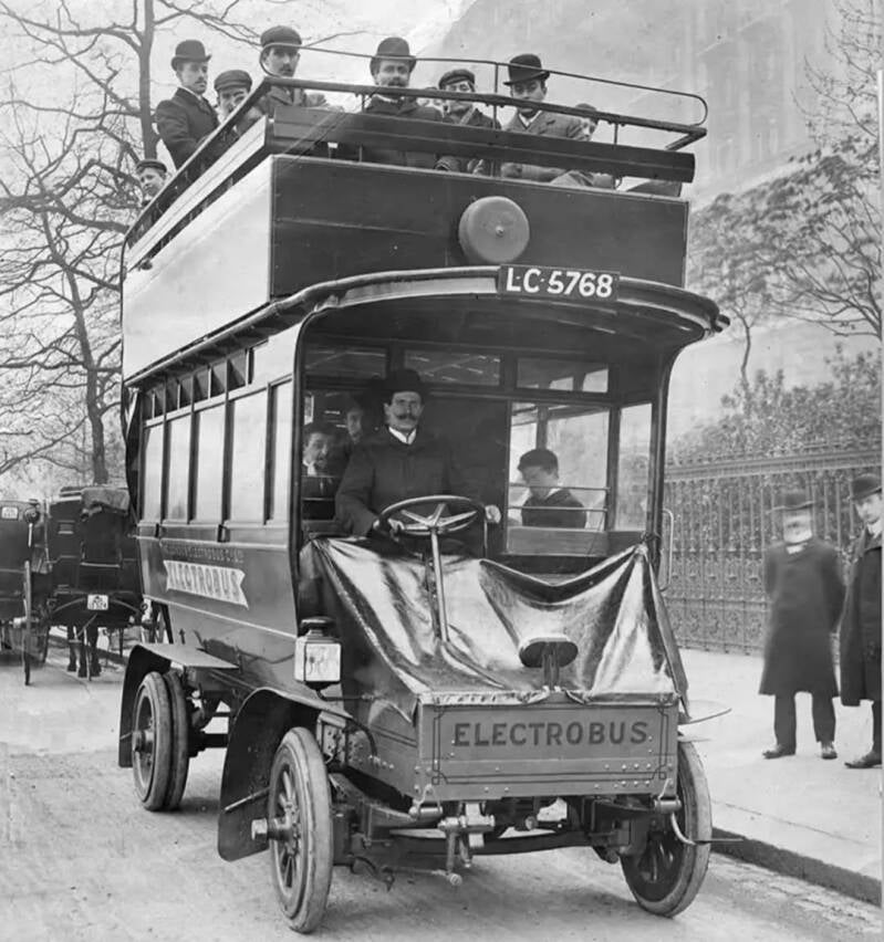 Electrobus en 1907 à Londres