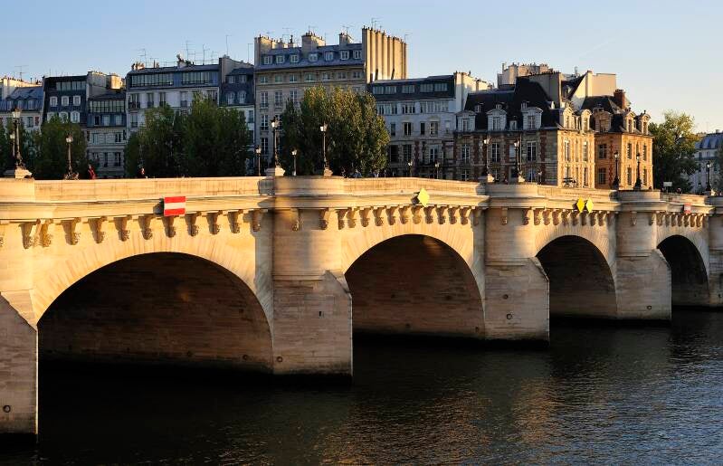 Le pont Neuf avec ses piles et ses mascarons
