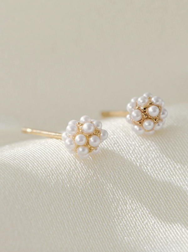 Boucles d'oreilles avec détails perles