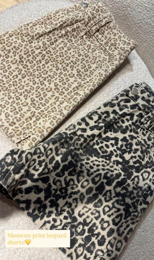 Leopard short