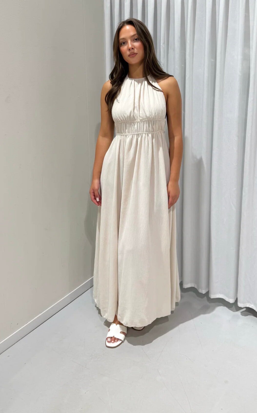 Alix dress beige