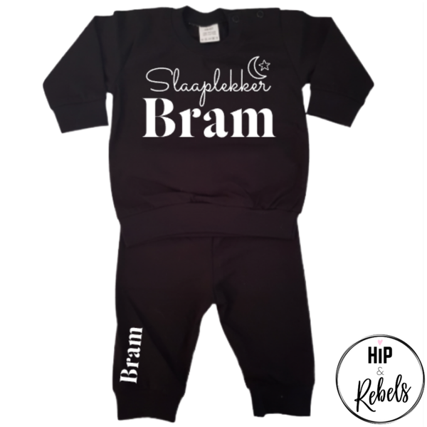 Pyjama - Slaaplekker (met naam)