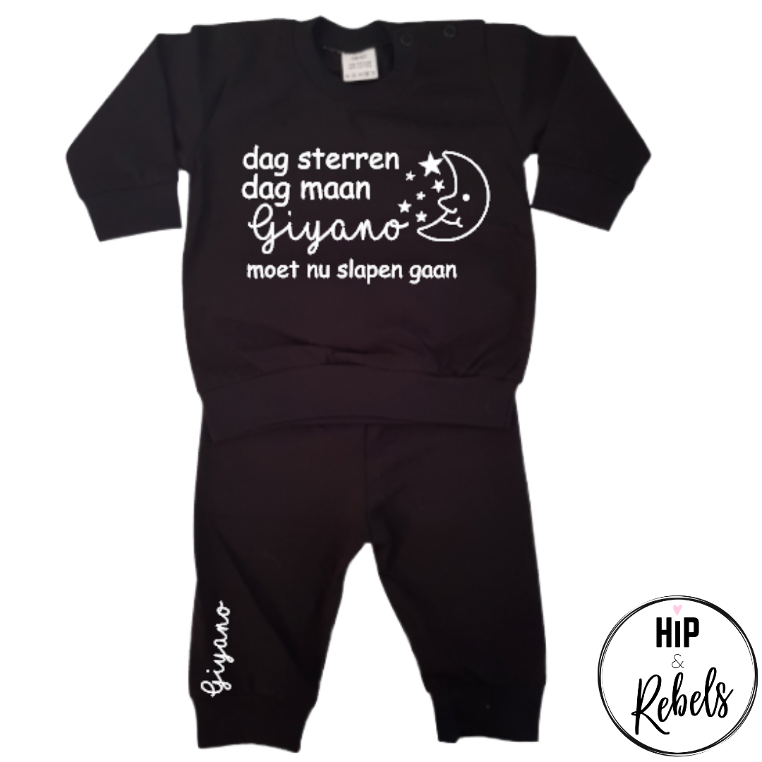 Pyjama - Dag sterren dag maan (met naam)