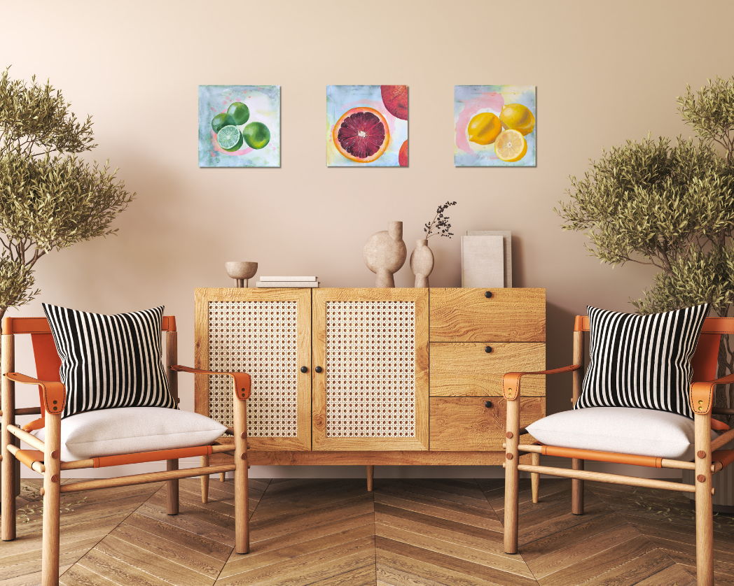 Elegantes Sofa mit Gemälde von Sonja Hurlebusch