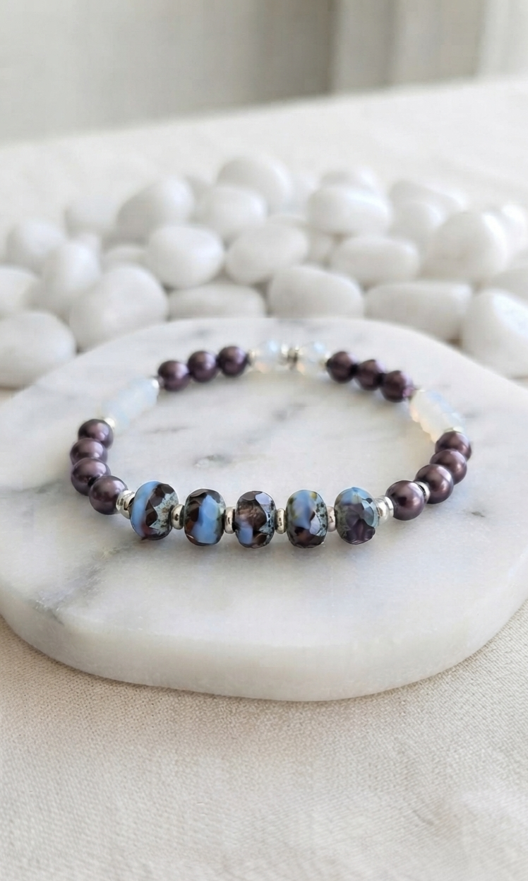 Bracelet de verre facetté de République Tchèque. 70,00$