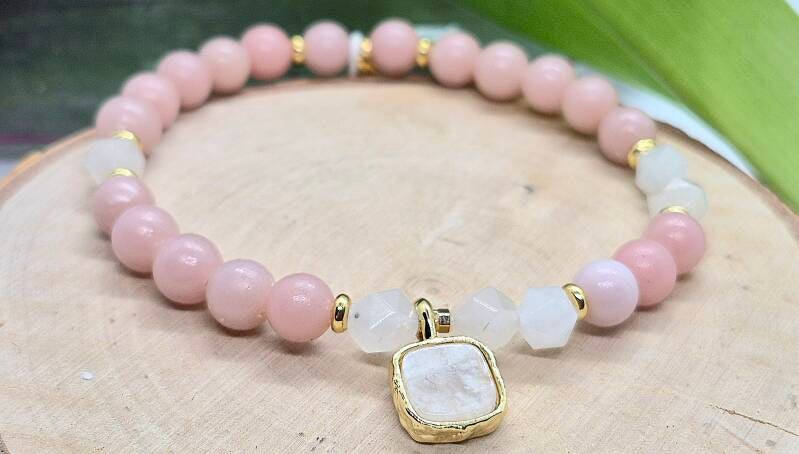 Bracelet Opale rose, Moonstone (6mm) 55,00$