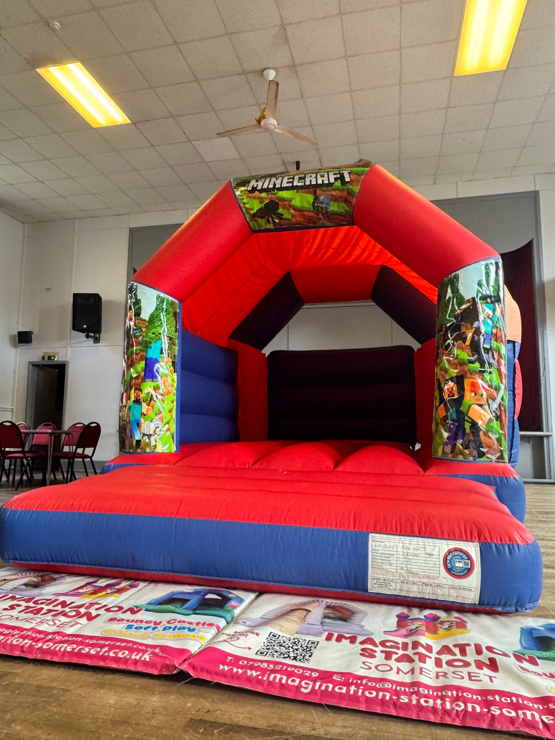 Minecraft red and blue castle