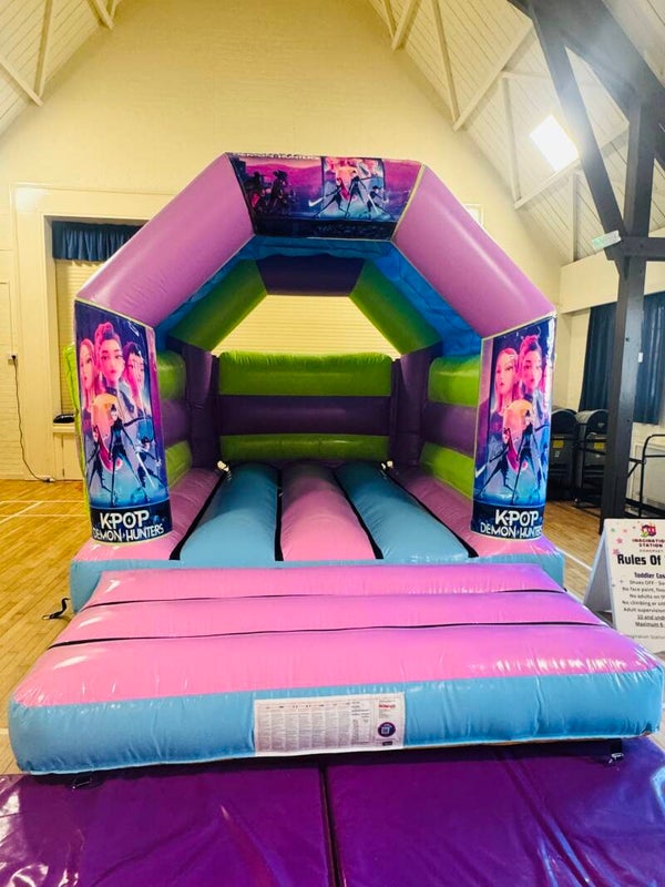 K-pop pastel castle