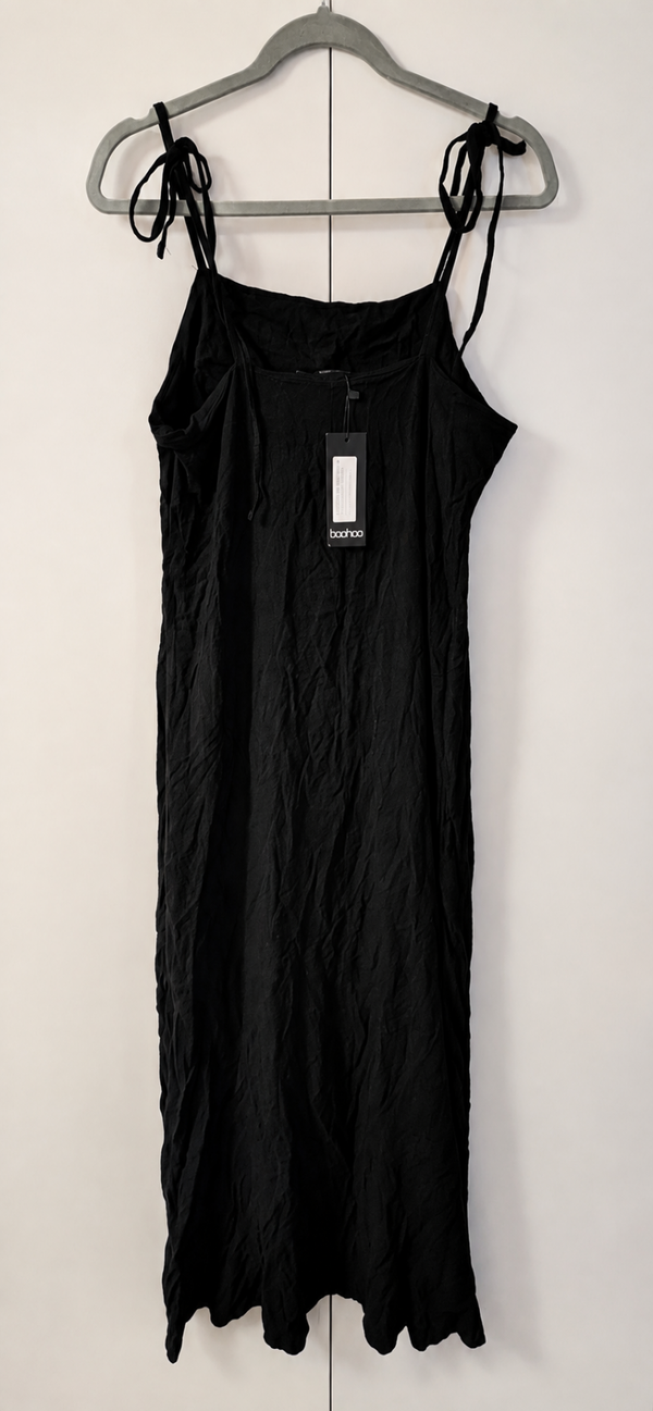 BOOHOO BLACK MAXI DRESS