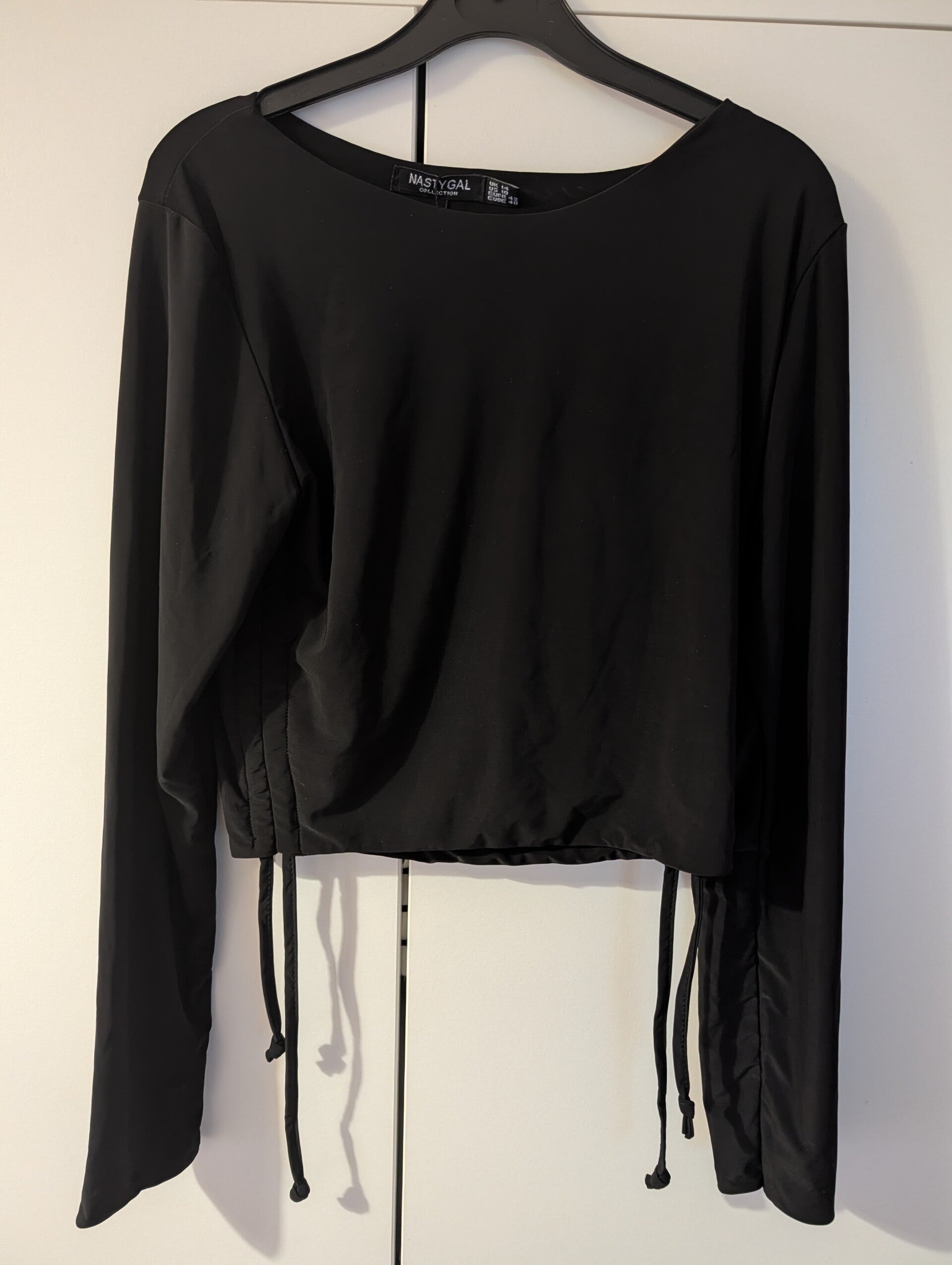 NASTY GAL RUCHED SLINKY CROP TOP