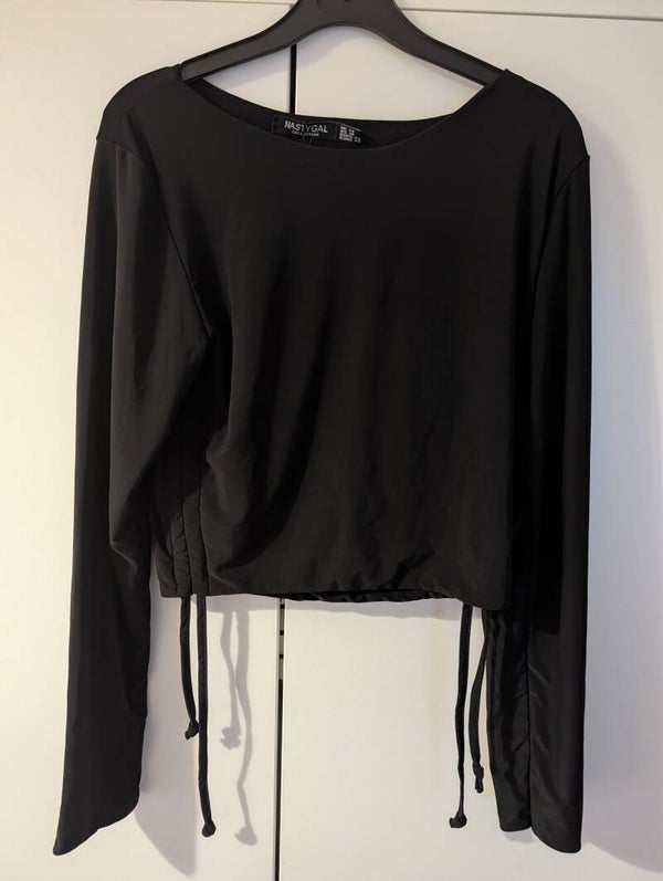 NASTY GAL RUCHED SLINKY CROP TOP