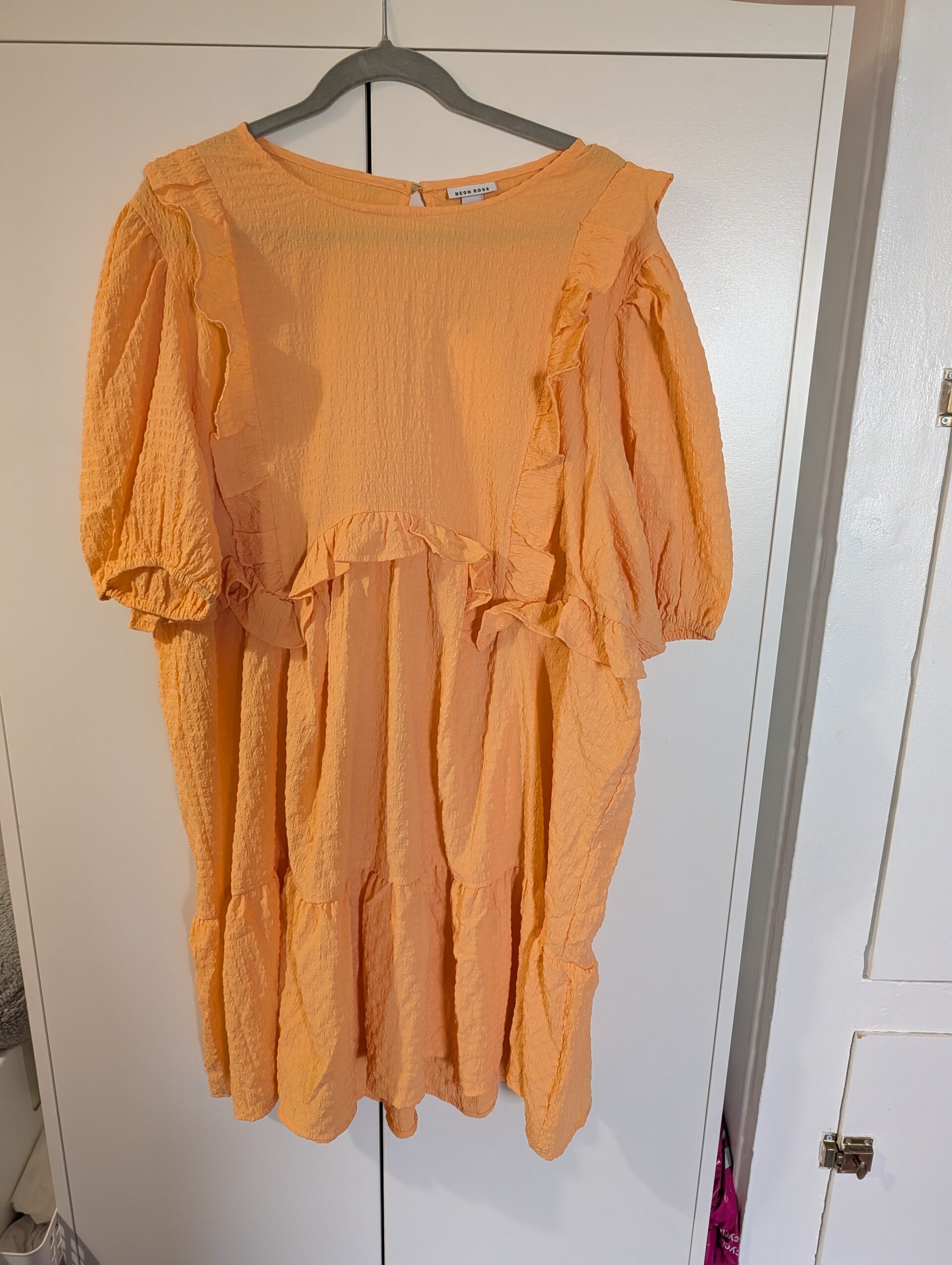 🍊 NEON ROSE RUFFLE SMOCK DRESS – SIZE 26 🍊